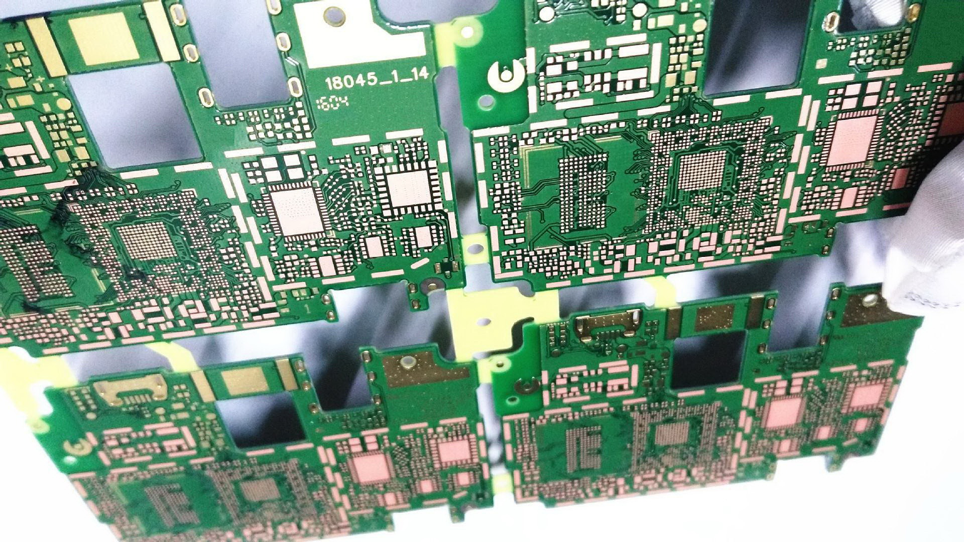多層次感受PCB板內(nèi)部結(jié)構(gòu)，原來長這樣！